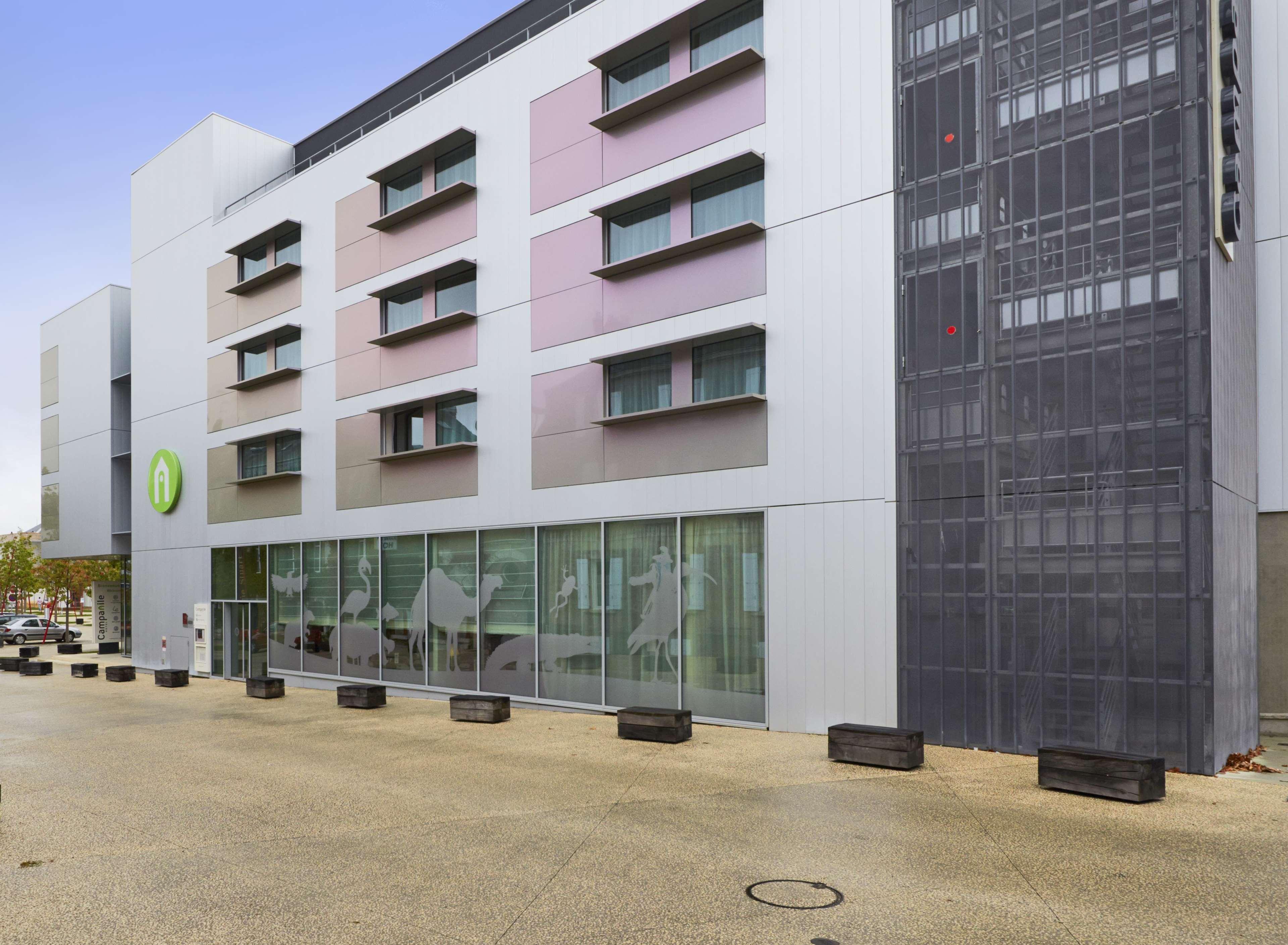 Campanile La Roche Sur Yon Centre Gare Hotel Exterior photo